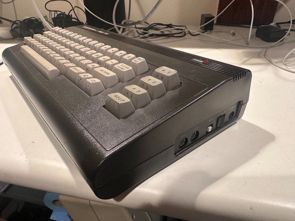 Commodore 16 Vintage Computer C16 Powers on No Video READ