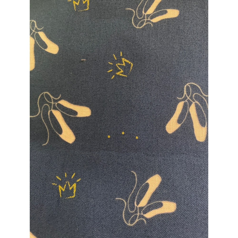 607 7 3/4 yards quality quilt fabric