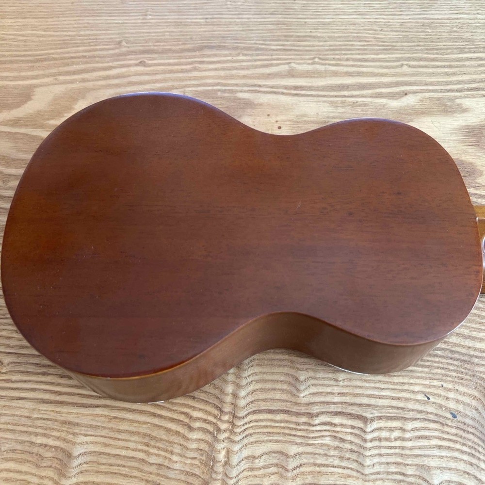Famous Ukulele FS-1