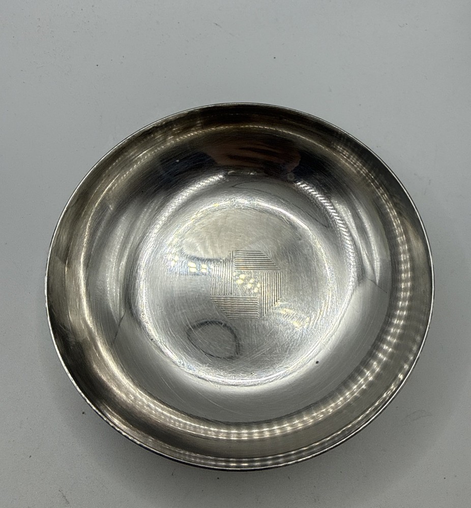 REED AND BARTON SILVERPLATE COIN DISH ASHTRAY WITH CHASE BANK LOGO
