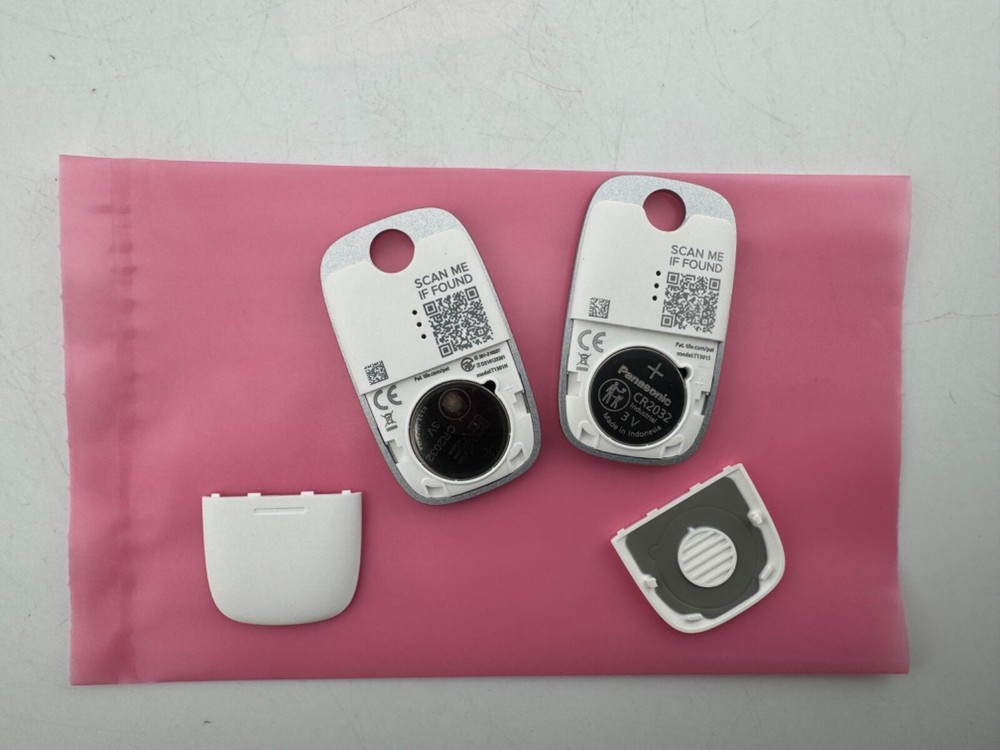[2-PACK] TILE PRO (WHITE) 2022 BLUETOOTH TRACKER FINDER - [RE-50001] - [USED]