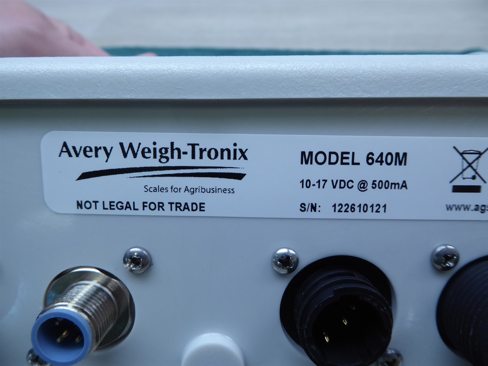 Avery Weigh-Tronix Model 640M compact multipurpose indicator PL1314-X.