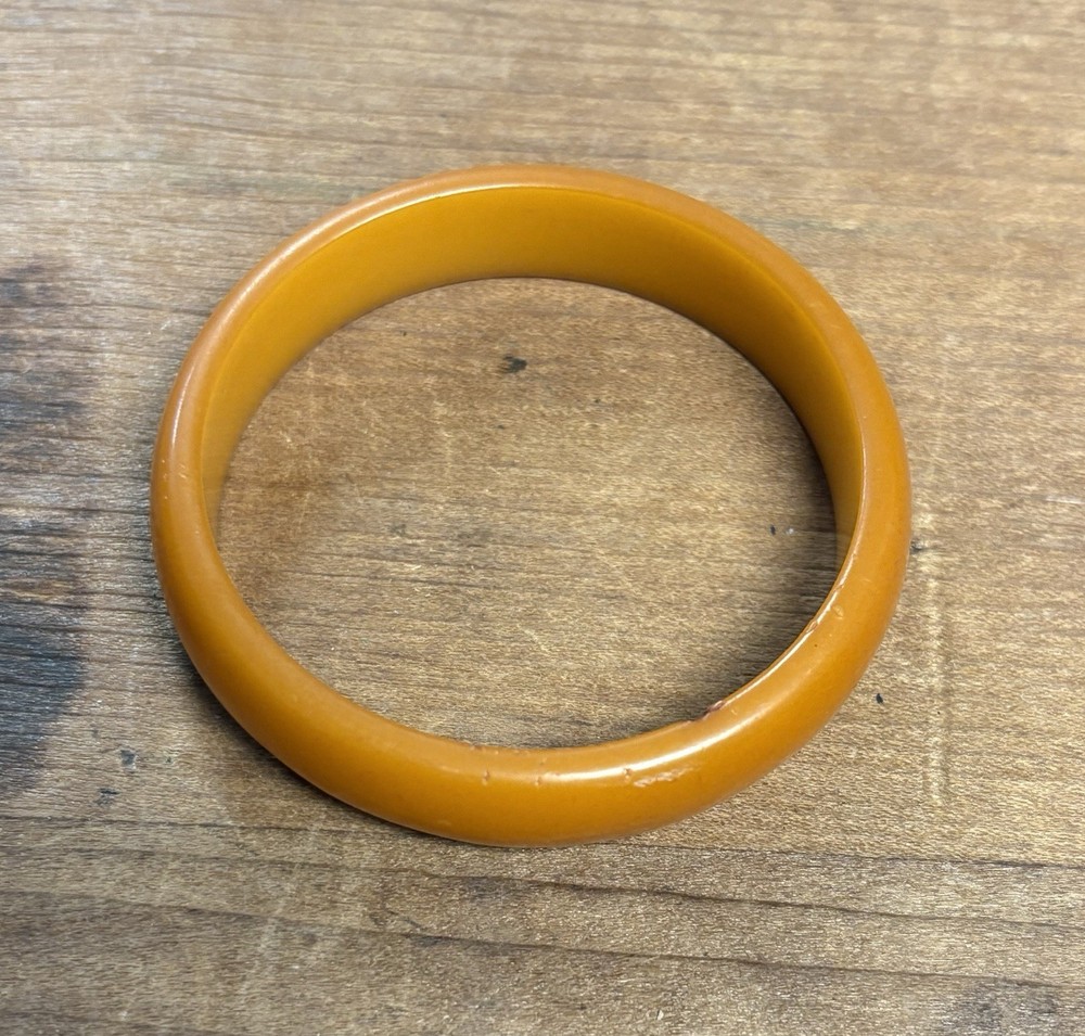 Child’s Butterscotch Bakelite Bangle
