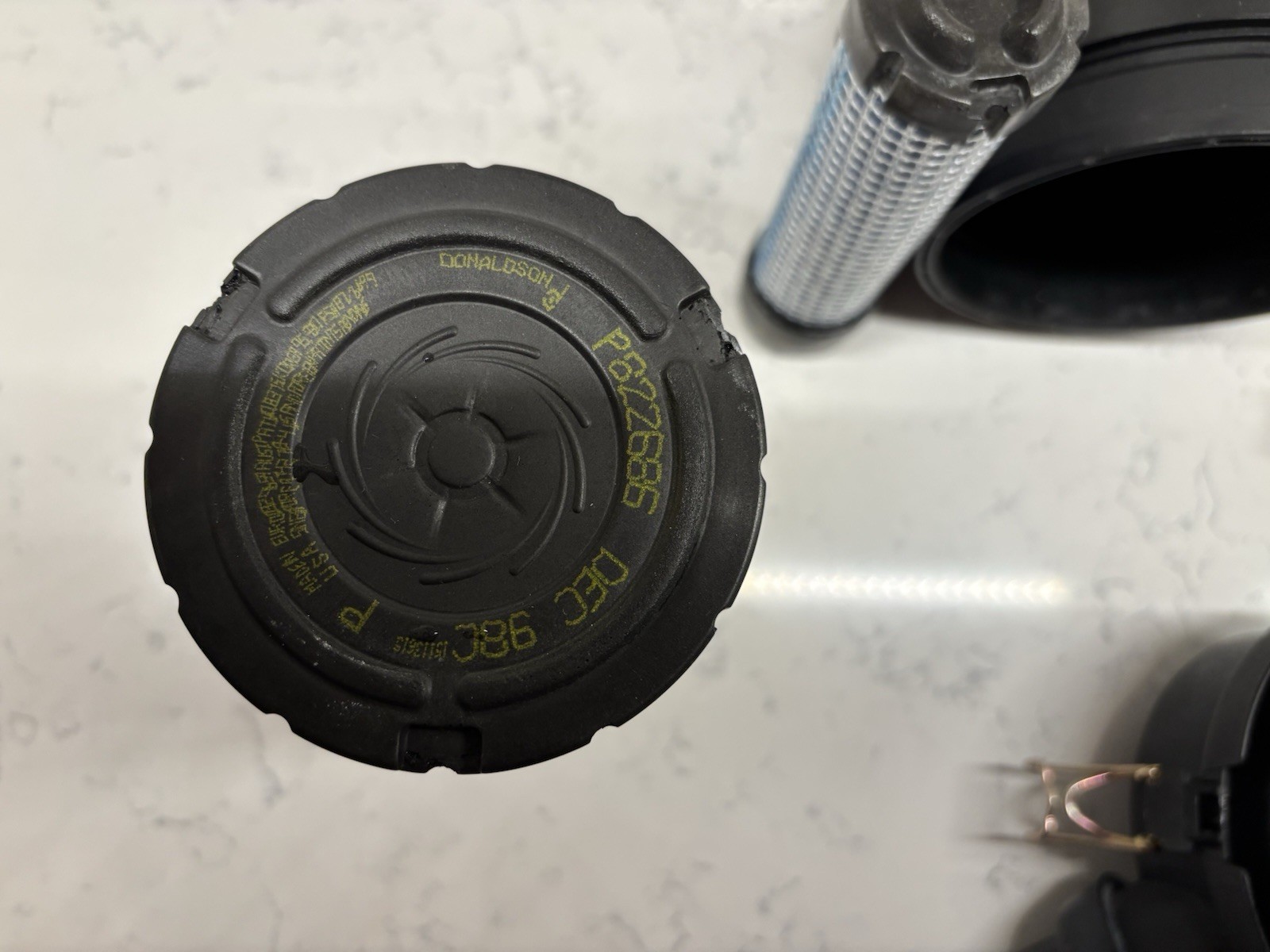 4 In Donaldson Air Filter New GO42545 Made In USA P822686 & Safety M123378