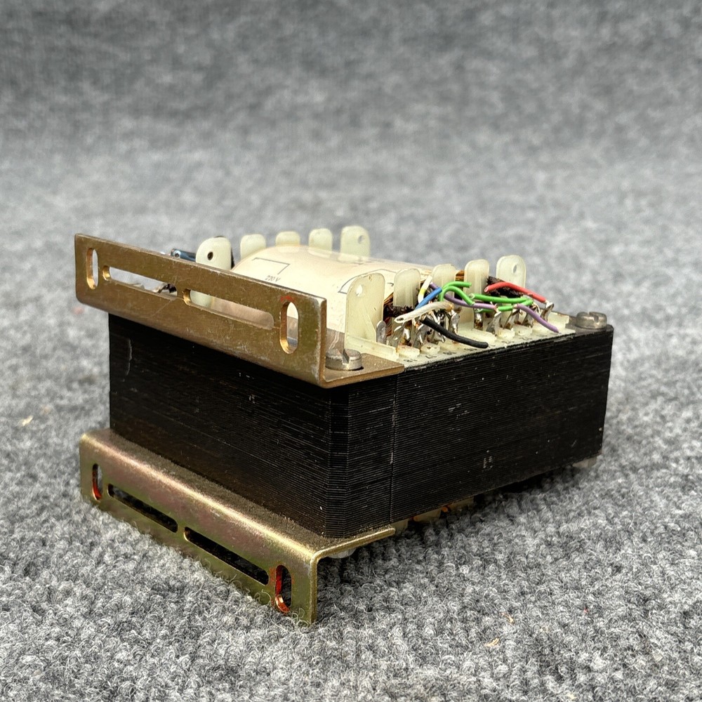 Ulton Universal transformers, type UE 5 120 VA M 102/36.5 Used