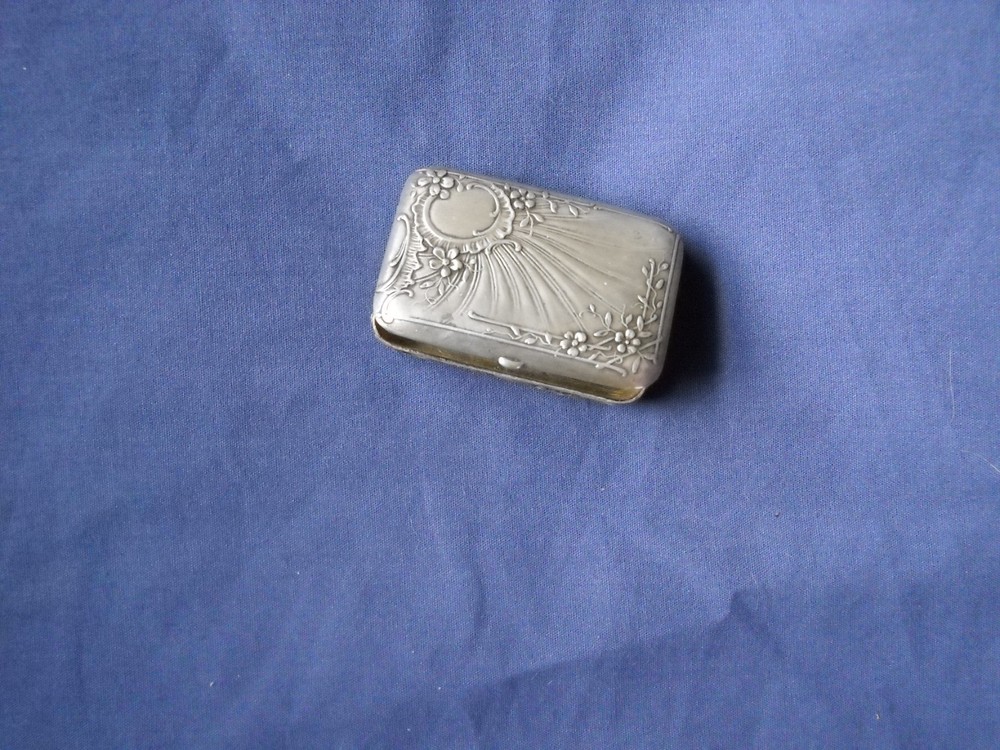 Antique silver rectangular snuff box gilt interior , 2" x 1 1/4". (read)
