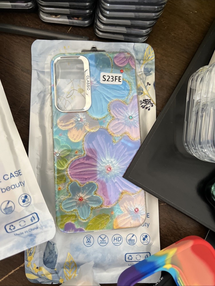 Mix Cases Lot