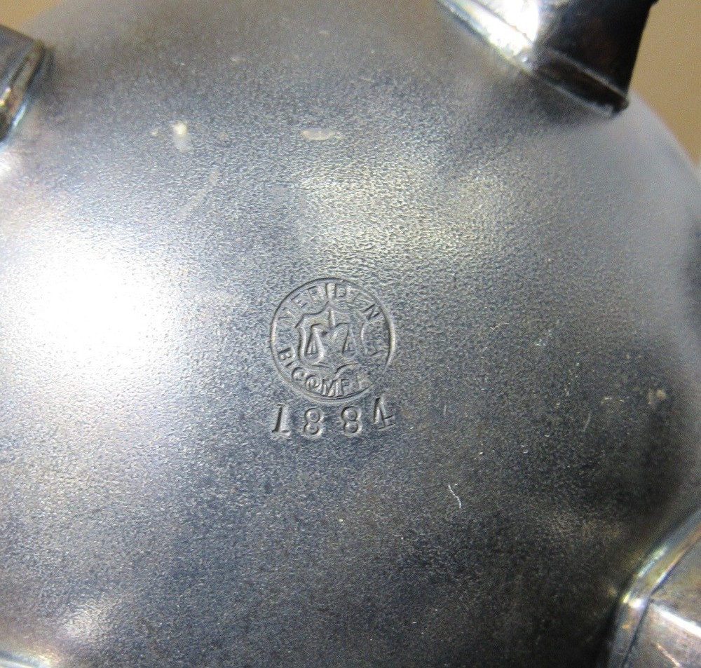 VICTORIAN SILVER PLATE TEA SET 5 PIECE MERIDEN 1880'S EX. CONDITION ENGRAVED