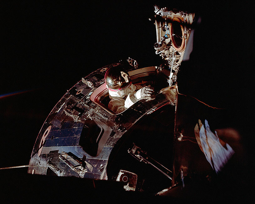 NASA APOLLO 9 HATCH COMMAND MODULE EVA 8x10 GLOSSY PHOTO PRINT