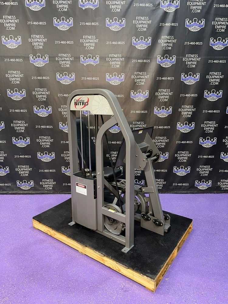 Nautilus Nitro Seated Leg Press w 500 / Lb Stack