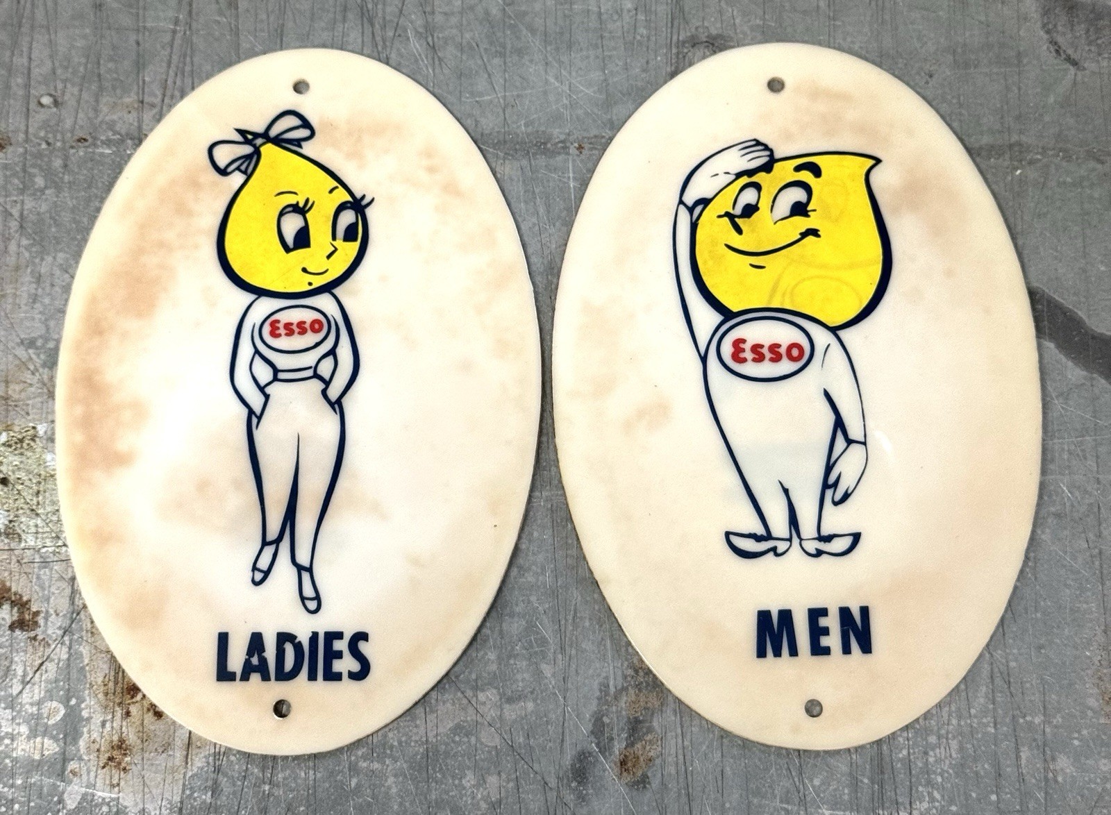 HTF Vintage Plastic Esso Ladies & Men Restroom Key Tags Happy & Mrs. Drop