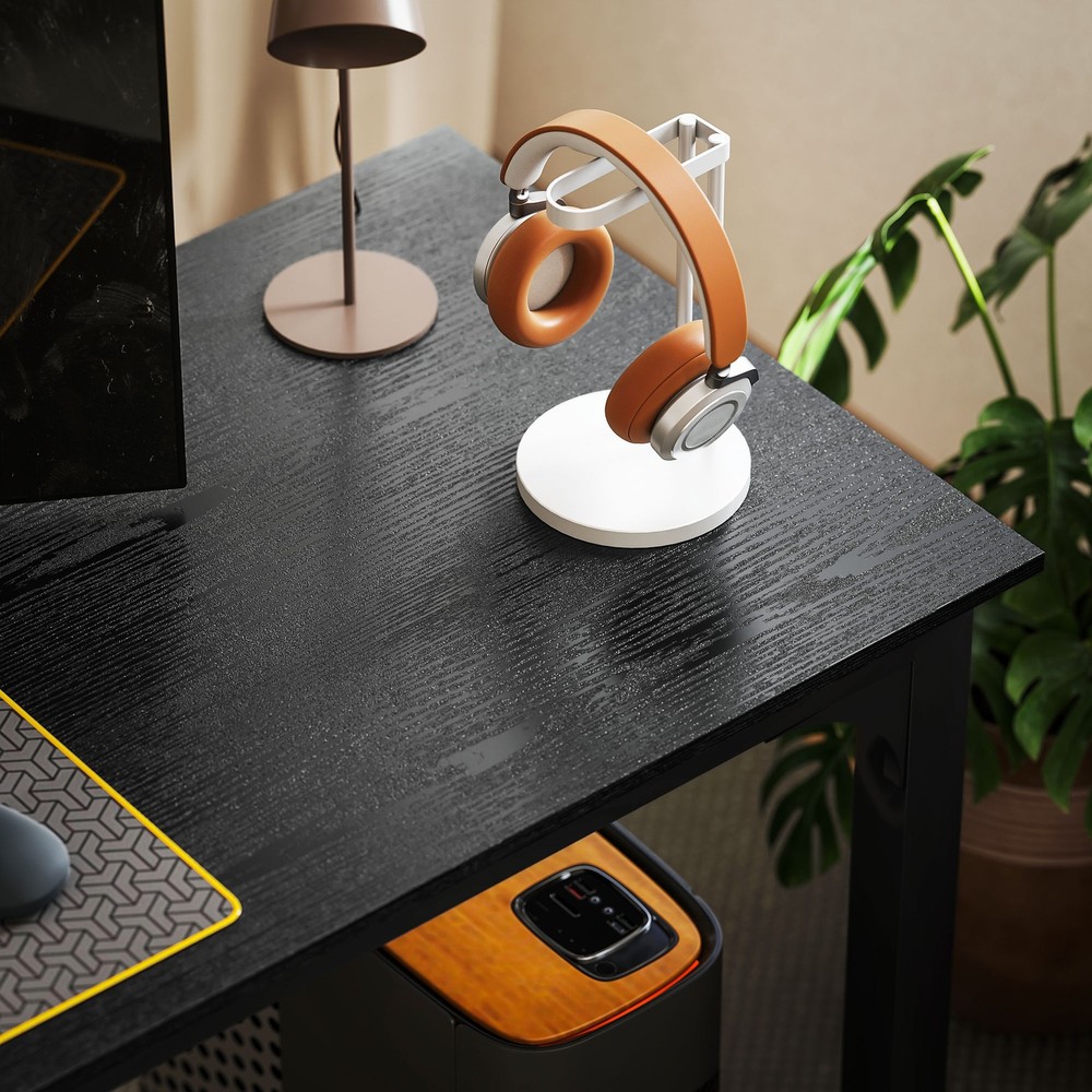 Computer Desk Accommodates Unlimited Size Computer Monitors