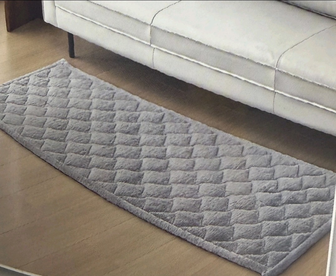 Brentwood Protective Sofa Overlay Grey Faux Fur 28x72” Waterproof Backing- NEW