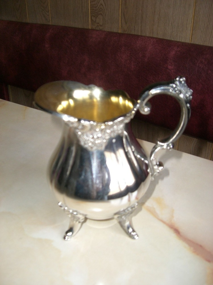 BAROQUE WALLACE SILVERPLATE PITCHER PATTERN 284 W/GOLD WASH