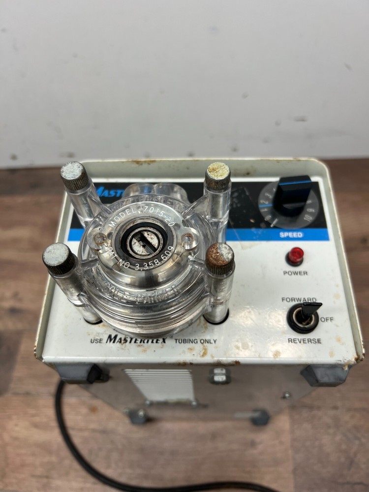 Cole Parmer Masterflex 7520-00 Variable Speed Perstalitic Pump with 7015-20 head