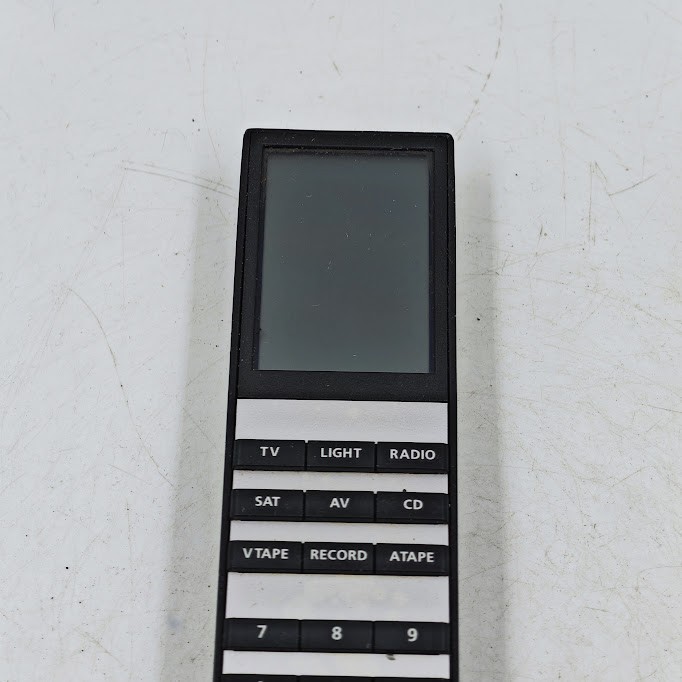 Bang & Olufsen Remote Control - Working, Missing Battery Lid