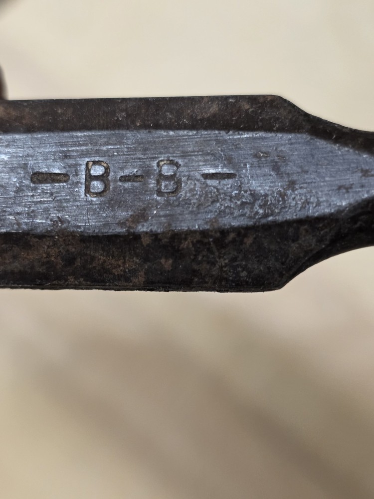 Vintage B-B 3/4" Bevel Edge Socket Chisel