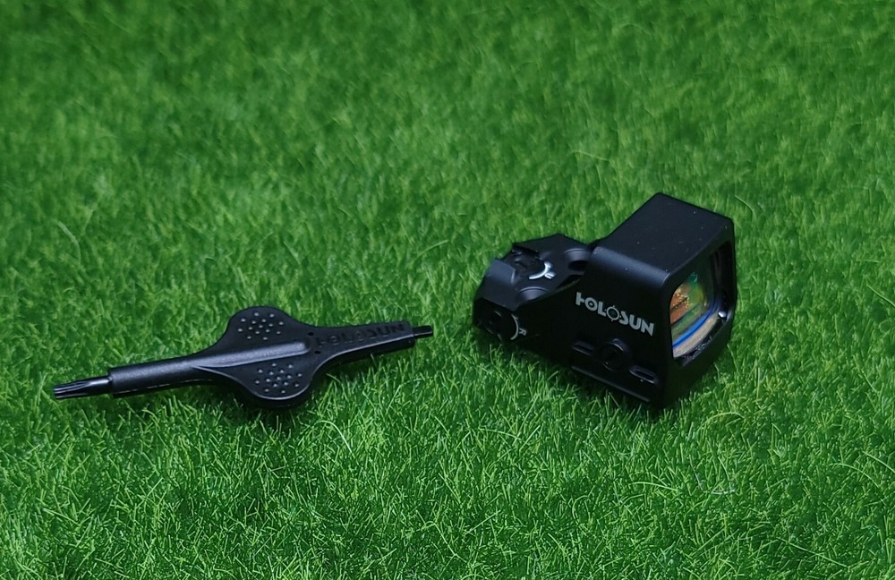 Holosun Open Reflex Compact Micro Green Dot Sight 6 MOA Reticle - HE407K-GR X2