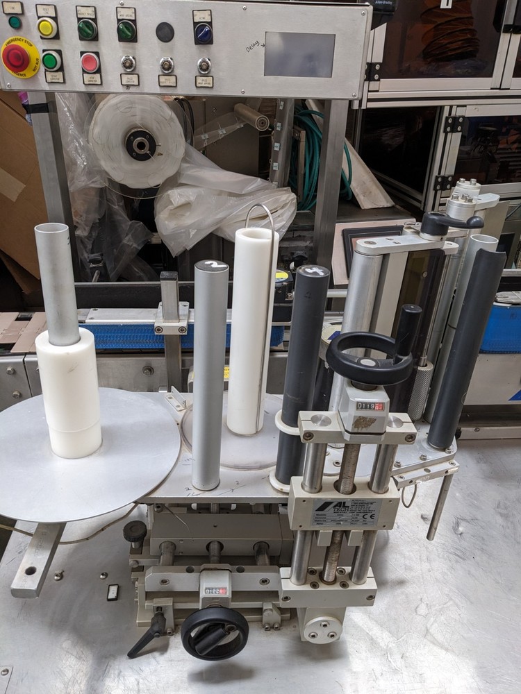 Labeler & Label Applicator ALTECH Italy Wrap Around Labeling Machine