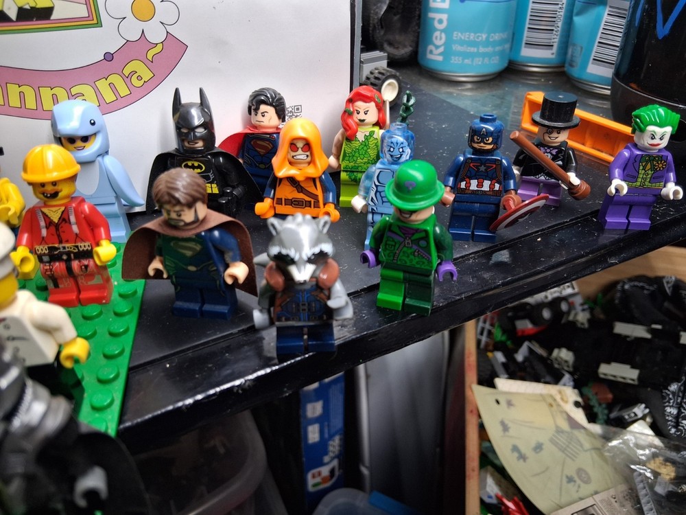 lego minifigures lot