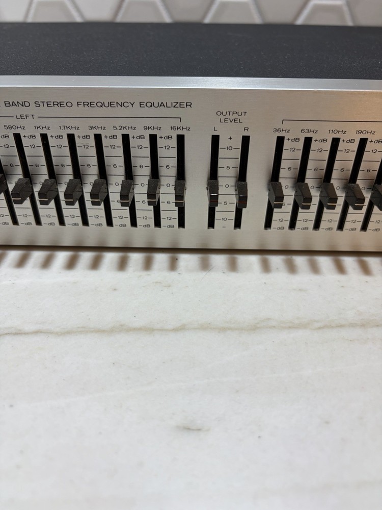 Realistic Model 31-2010 Twelve 12 Band Stereo Equalizer Tested