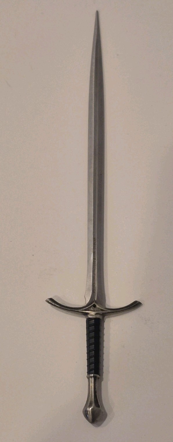 United Cutlery The Lord of the Rings Gandalf's 1/5 Scale Sword UC1265 MIN 2002