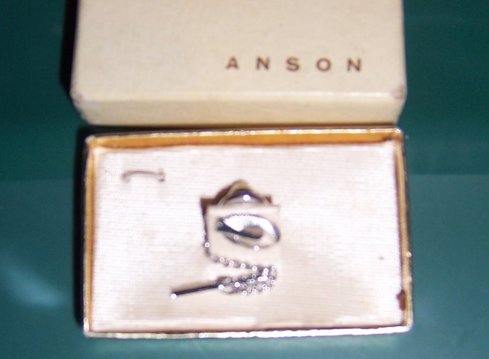 NIB ANSON SILVER OVAL SHAPE TIE-TACK PIN