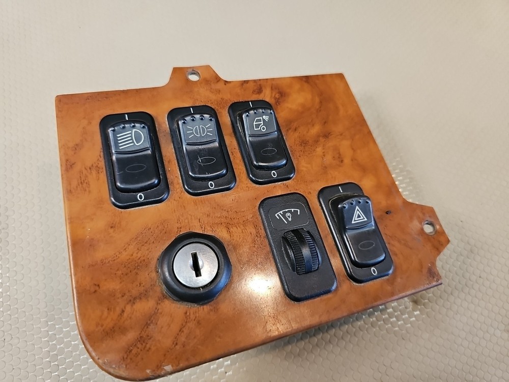 Peterbilt Dash Switch Panel S64-6045-455L00