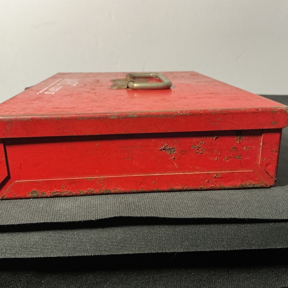 Vintage MAC TOOLS Mini Tool Box 10.5” X 7” X 2”