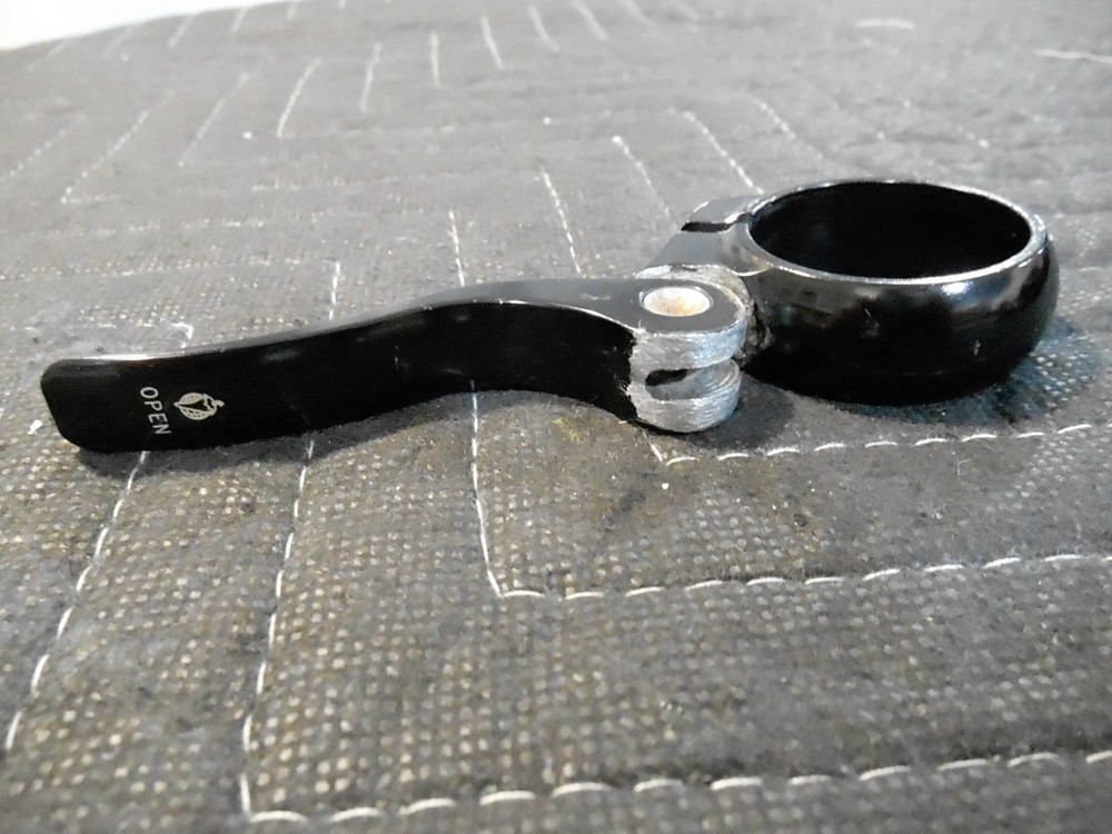 Salsa Quick Release Seatpost Clamp in Black