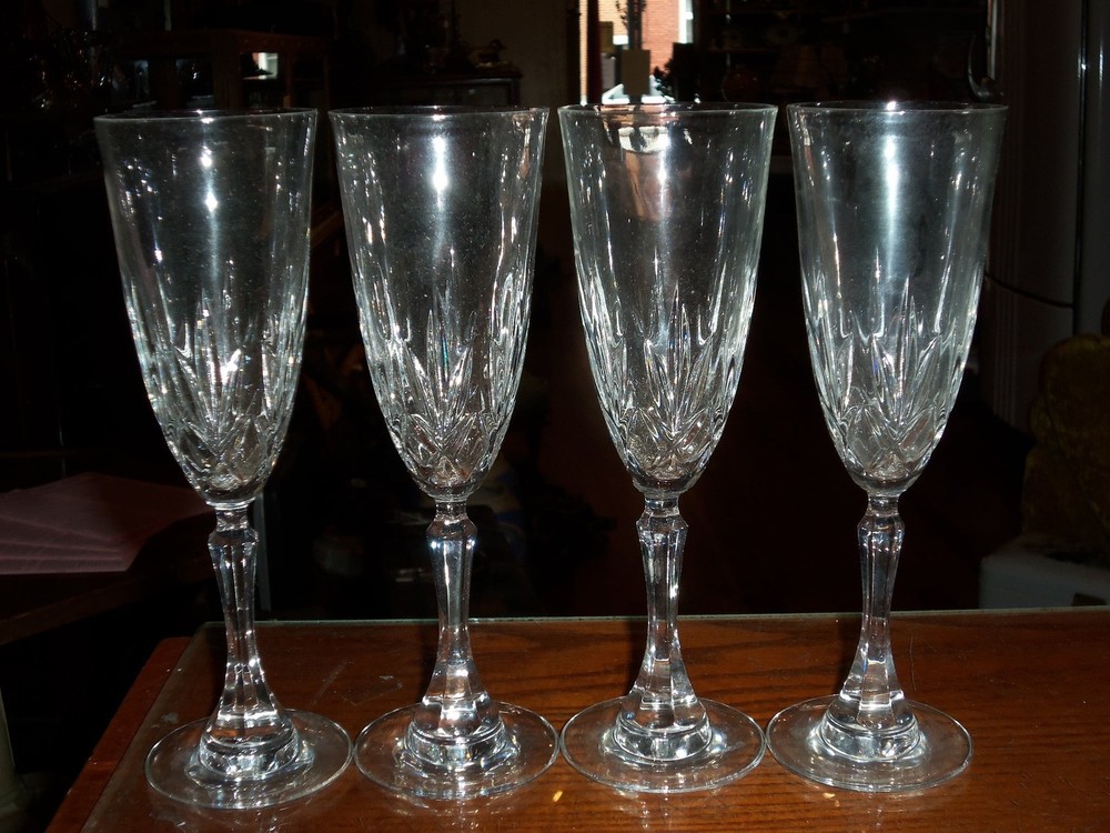 Set of 4 Crystal Wine Stems - Maker & Pattern Unknown