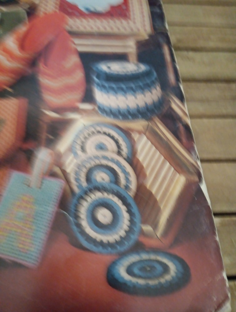 Plastic Canvas Bazaar 16 Needlepoint Projects by Vicki Neil Getchell Pattern