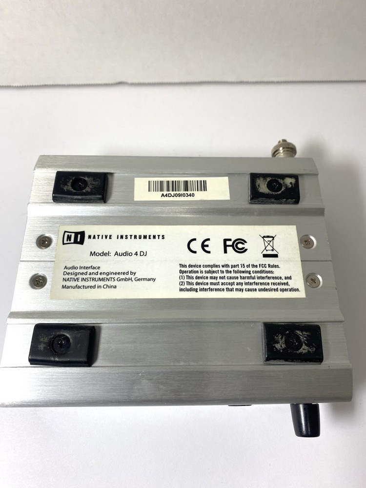 NATIVE INSTRUMENTS Audio 4 DJ USB Audio Interface