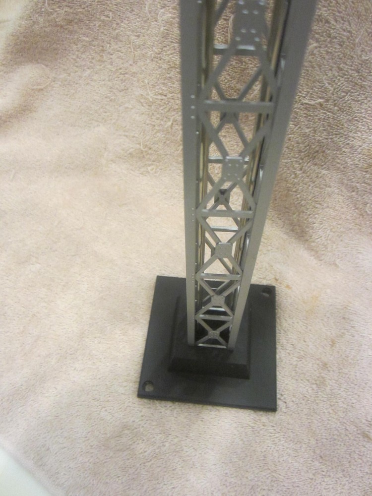 Lionel 6-24103 Double Floodlight Tower Operating