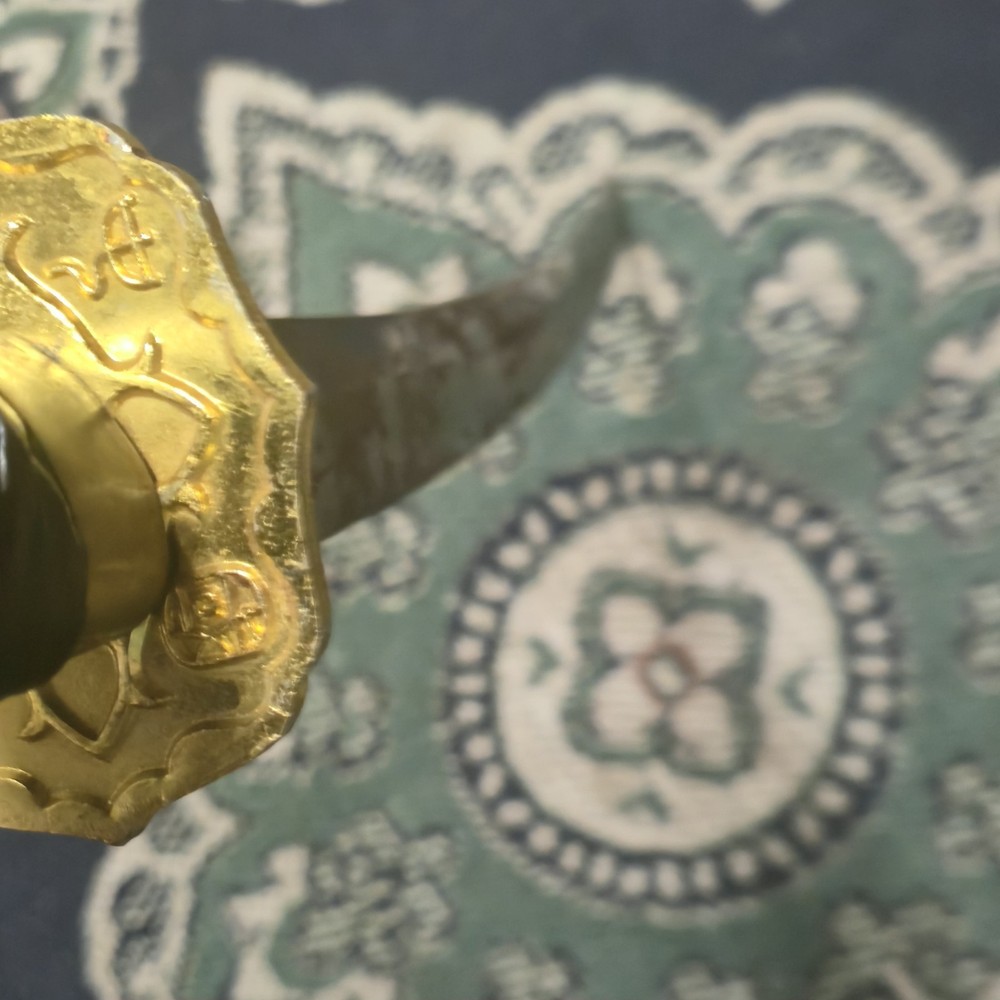 Katana-Style Sword (Black Wrap Handle / Gold Guard) – Used