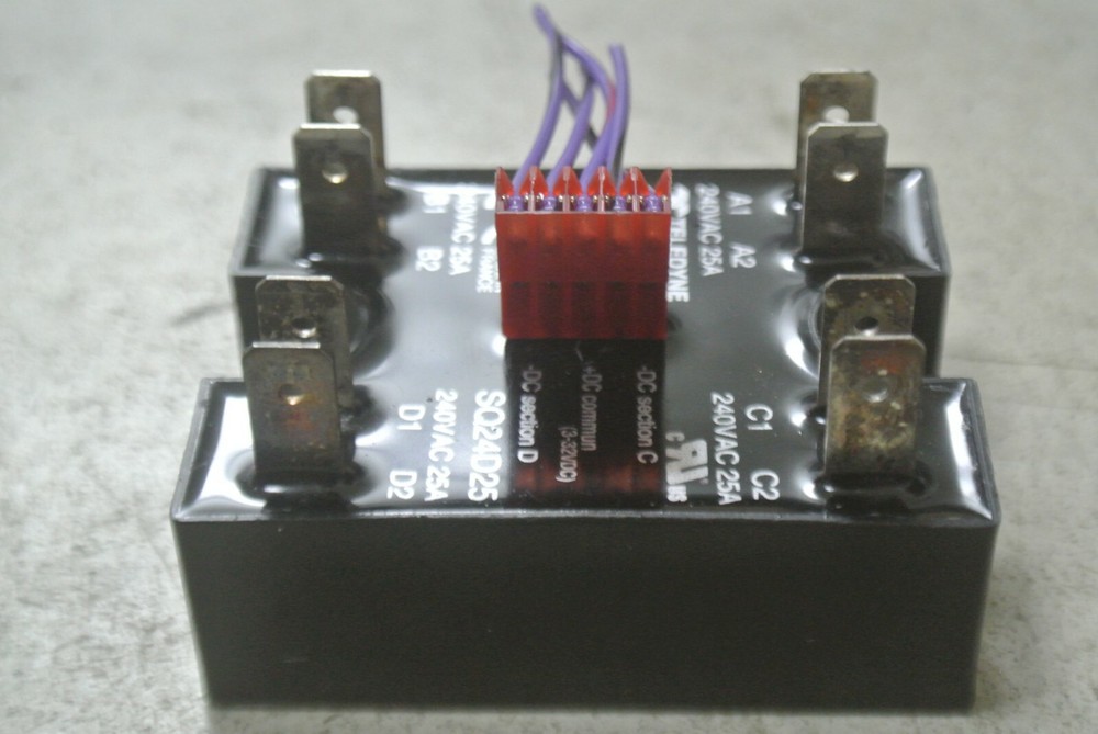 SQ24D25 Teledyne Solid State Relay 240VAC 25A*