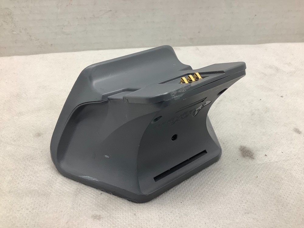 XBOX Controller Gear Universal Xbox Pro Charging Stand Night Ops Camo