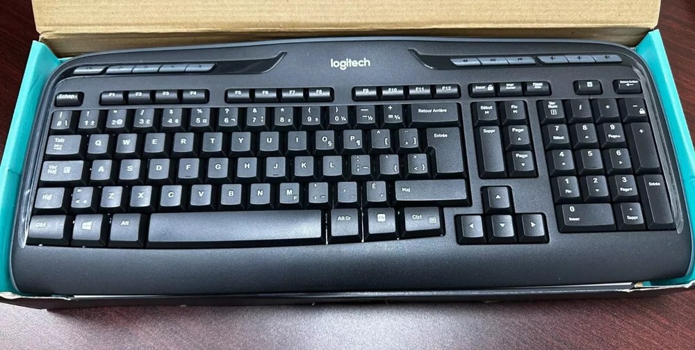 Logitech Wireless Desktop MK320 Keyboard, Mouse & Dongle Brand New Open Box