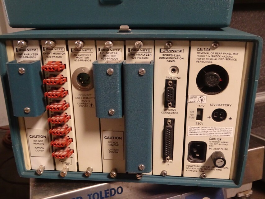 Dranetz Universal Disturbance Analyzer w/ Current Probe, series 626A