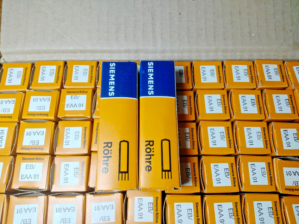50 pcs NEW EAA91 Siemens Same Date in original boxes