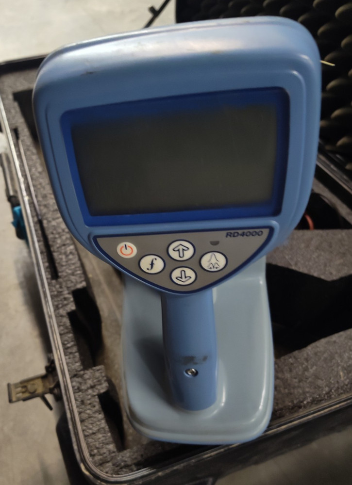 Radiodetection RD4000PL Transmitter & Receiver Locator Set