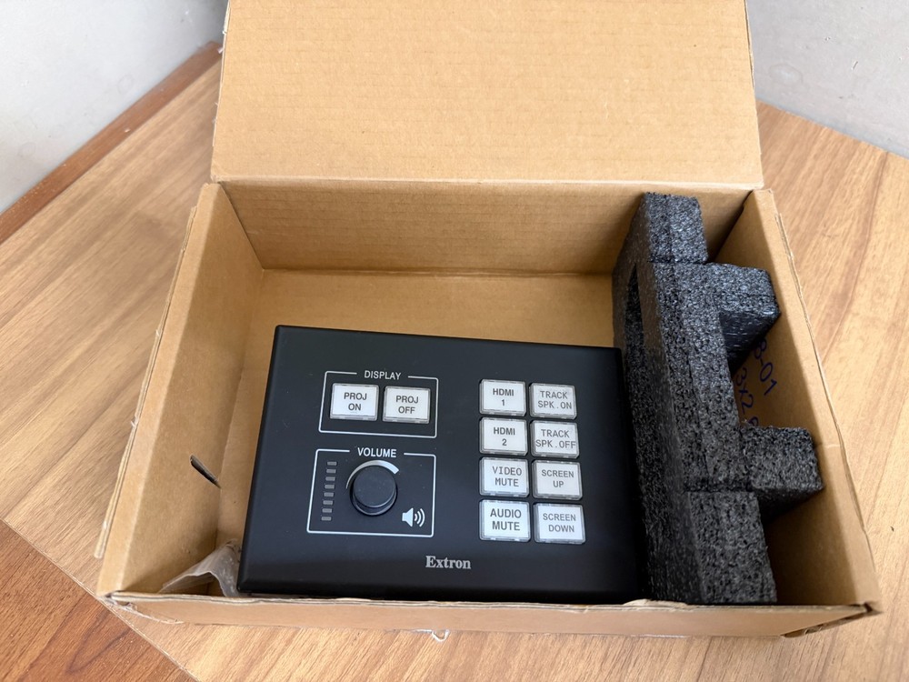 Extron 60-1389-01 EBP 200 ﻿eBUS Button Panel Black