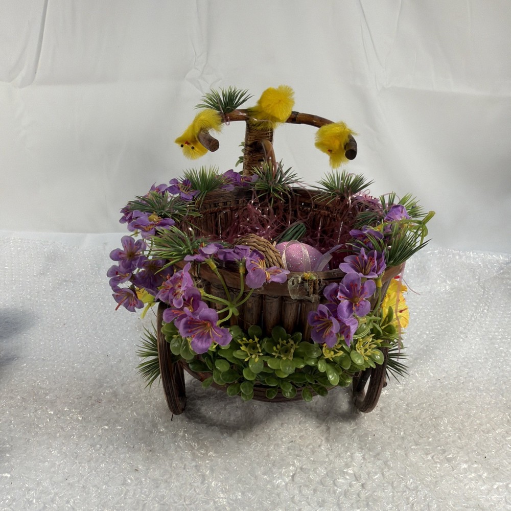Wooden Decorative Bycle With Easter Bucket