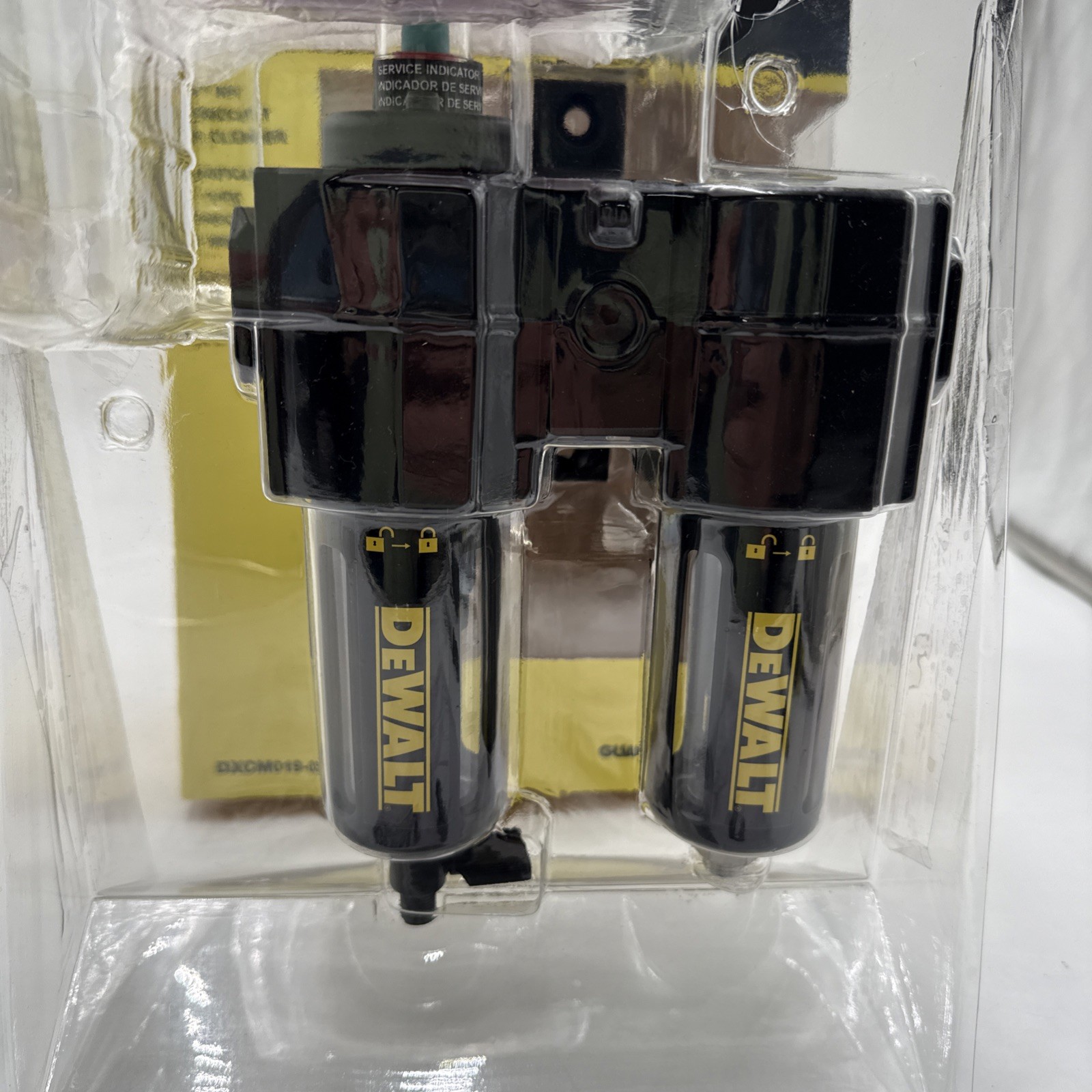 DeWalt DXCM019-0338 3/8" NPT Desiccant Compressed Air Cleaner Purification