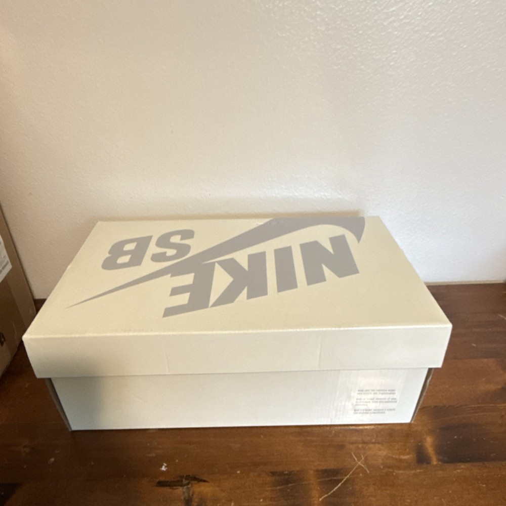 Nike SB Dunk Low Pro QS Jarritos 10.5