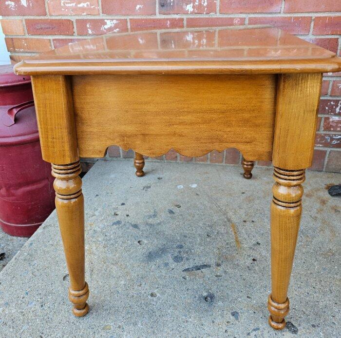 Vintage Solid Maple End Table 1 Drawer Night Stand Plant Fern Table