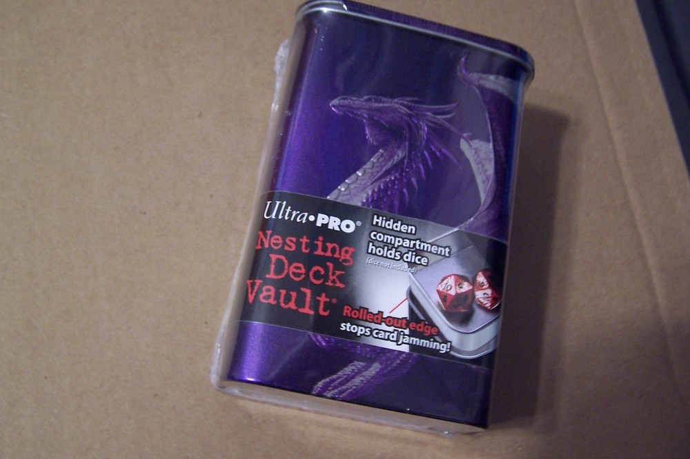 Ultra Pro 2013 Purple Dragon Nesting deck Vault