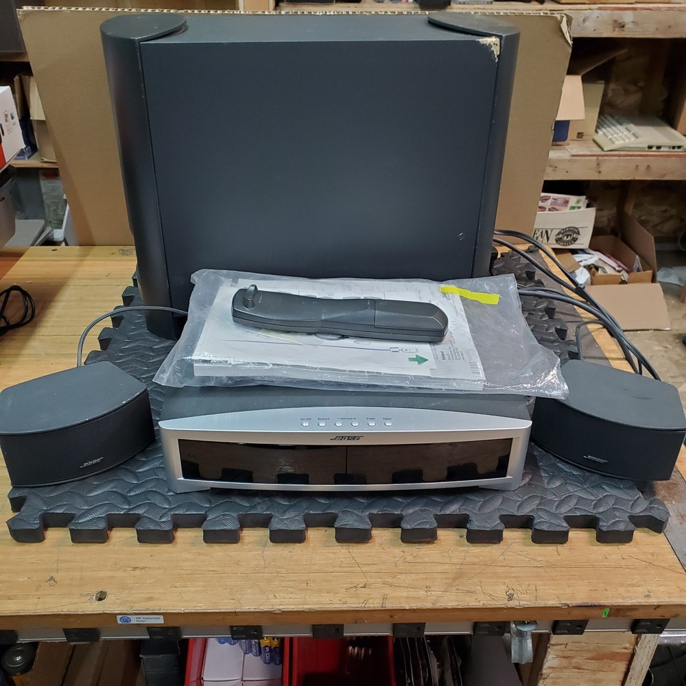 Bose AV3-2-1 II Media Center