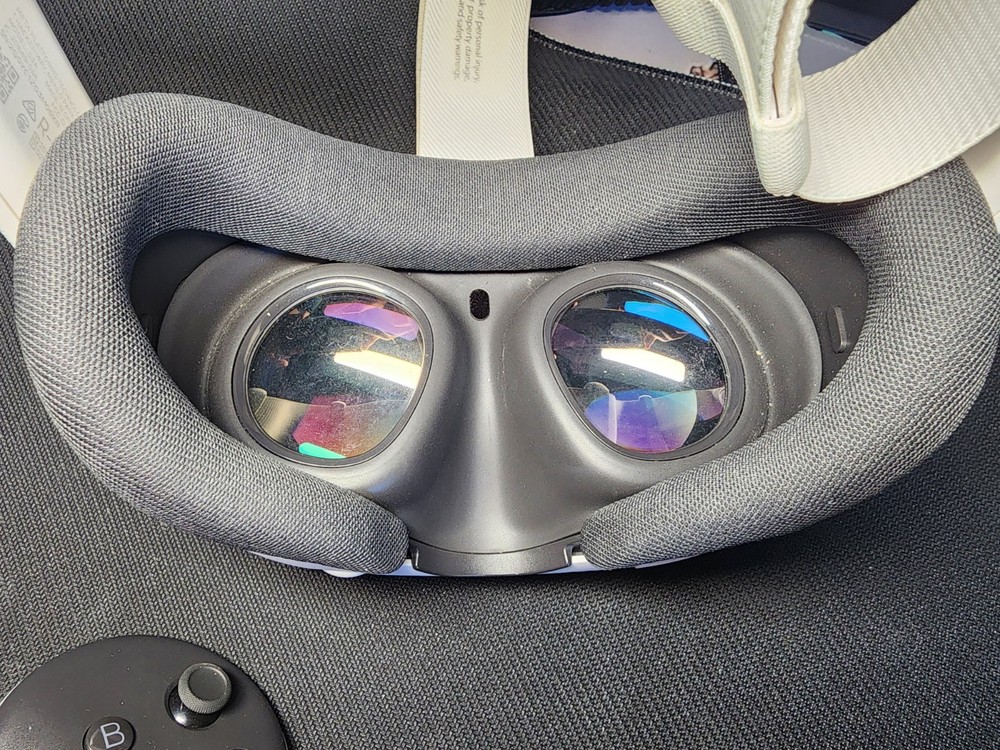 Meta Quest 3 128GB Standalone VR Virtual Reality Gaming Headset & Controllers*