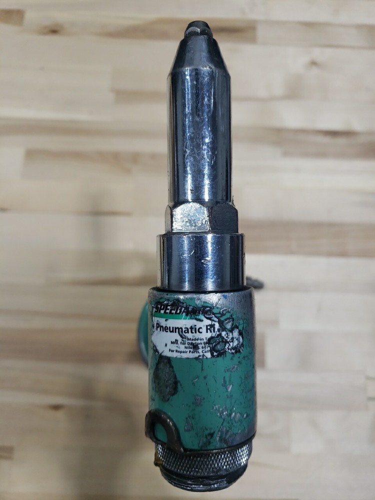 SPEEDAIRE Air Powered Rivet Tool Model 3CRH4